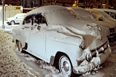 OldCarUnderTheSnowNight_squished_1600